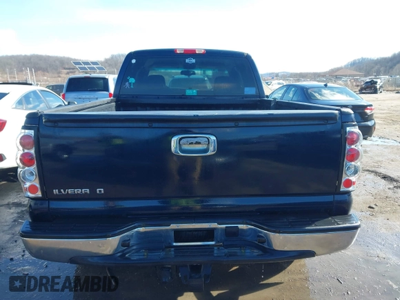 2005 Chevrolet Silverado 1500 Z71 with VIN 1GCEK19Z55Z159638, listed as a IAAI auction lot 41601440 with 158,860 mi miles. Bid and sale history available at carsss.com. Image 17.