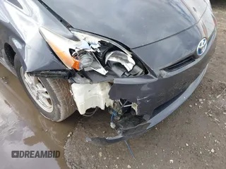 2011 Toyota Prius I with VIN JTDKN3DU0B1440435, listed as a IAAI auction lot 41823491 with 163,028 mi miles. Bid and sale history available at carsss.com. Image 6.