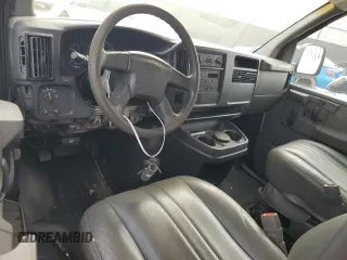 2003 Chevrolet Express Cargo with VIN 1GCGG25V331109643, listed as a Copart auction lot 44367485 with 112,700 mi miles and Salvage Title. Bid and sale history available at DreamBid. Image 8.