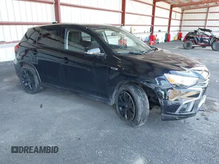 2019 Mitsubishi Outlander ES z VIN JA4AR3AU1KU022236, wystawiony jako IAAI lot #42070526 z przebiegiem 121 890 mil mil oraz . Historia ofert i sprzedaży dostępna na DreamBid. Obrazek 1.