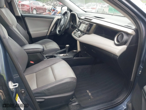 2014 Toyota RAV4 Limited with VIN 2T3DFREV7EW151011, listed as a IAAI auction lot 42111161 with 257,798 mi miles. Bid and sale history available at carsss.com. Image 5.