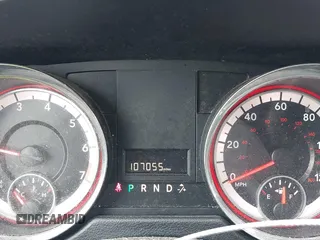 2017 Dodge Grand Caravan SE z VIN 2C4RDGBG8HR793970, wystawiony jako IAAI lot #41691933 z przebiegiem 107 055 mil mil oraz . Historia ofert i sprzedaży dostępna na DreamBid. Obrazek 7.