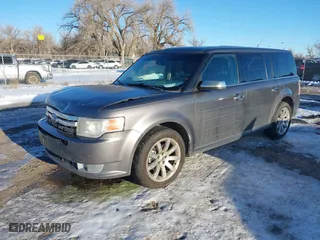 2009 Ford Flex Limited with VIN 2FMEK63C89BA73679, listed as a IAAI auction lot 41322466 with 229,814 mi miles. Bid and sale history available at carsss.com. Image 2.