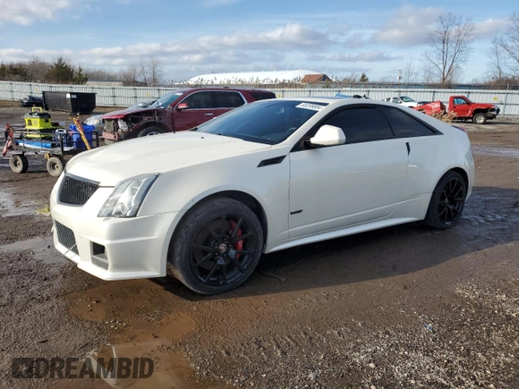 2013 Cadillac CTS-V z VIN 1G6DV1EP1D0133132, wystawiony jako Copart lot #85289884 z przebiegiem 37 093 mil mil oraz Szkody całkowita. Historia ofert i sprzedaży dostępna na DreamBid. Obrazek 1.