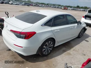 2024 Honda Civic EX z VIN 2HGFE1F7XRH323682, wystawiony jako IAAI lot #42019454 z przebiegiem 7 039 mil mil oraz . Historia ofert i sprzedaży dostępna na DreamBid. Obrazek 4.