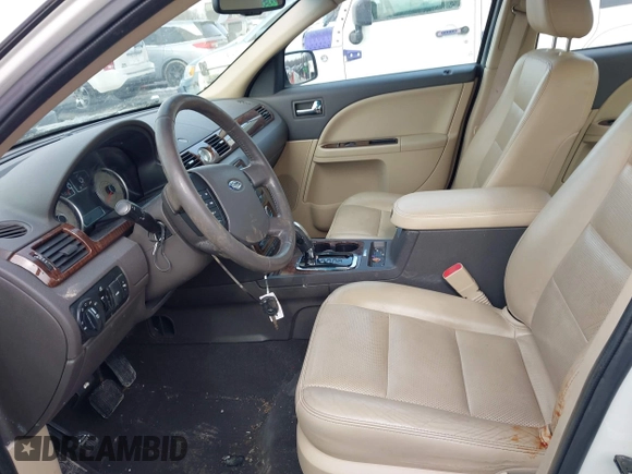 2009 Ford Taurus Limited with VIN 1FAHP25W49G102337, listed as a IAAI auction lot 41580686 with 88,190 mi miles. Bid and sale history available at carsss.com. Image 5.