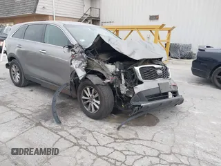 2019 Kia Sorento LX with VIN 5XYPG4A34KG534299, listed as a IAAI auction lot 40994575 with 88,995 mi miles. Bid and sale history available at carsss.com. Image 1.