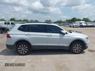 2018 Volkswagen Tiguan S с VIN 3VV1B7AX5JM097778, выставлен на аукционе IAAI как лот 42384582 с пробегом 244 180 миль миль и . История ставок и продаж доступна на DreamBid. Изображение 13.