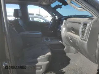 2020 GMC Sierra 1500 Denali z VIN 3GTU9FET3LG254038, wystawiony jako Copart lot #85047364 z przebiegiem Nie podano mil oraz Szkoda całkowita • Salvage title. Historia ofert i sprzedaży dostępna na DreamBid. Obrazek 7.