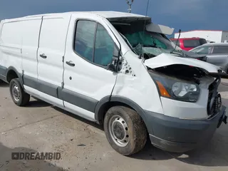 2017 Ford Transit z VIN 1FTYR1ZM8HKA56143, wystawiony jako IAAI lot #42671126 z przebiegiem 94 488 mil mil oraz . Historia ofert i sprzedaży dostępna na DreamBid. Obrazek 1.