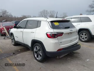 2021 Jeep Compass Limited with VIN 3C4NJCCB2MT528293, listed as a IAAI auction lot 41738444 with 111,848 mi miles. Bid and sale history available at carsss.com. Image 3.