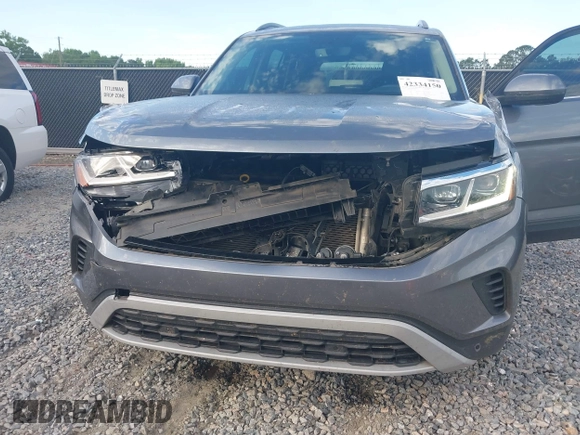 2022 Volkswagen Atlas SE with VIN 1V2JR2CA6NC518824, listed as a IAAI auction lot 42334150 with 88,184 mi miles and . Bid and sale history available at DreamBid. Image 6.
