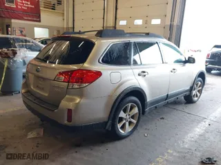 2014 Subaru Outback 2.5i Premium with VIN 4S4BRBCC6E3323986, listed as a IAAI auction lot 41622049 with 130,662 mi miles. Bid and sale history available at carsss.com. Image 4.