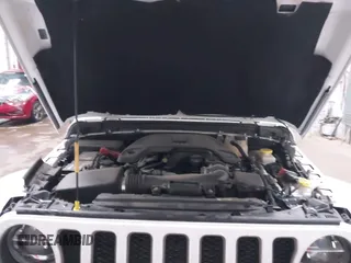 2018 Jeep Wrangler Unlimited Sahara z VIN 1C4HJXEG3JW117990, wystawiony jako IAAI lot #42290861 z przebiegiem 86 907 mil mil oraz . Historia ofert i sprzedaży dostępna na DreamBid. Obrazek 10.