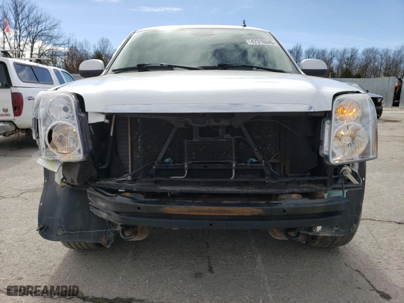 2007 GMC Yukon Denali with VIN 1GKFK63867J167187, listed as a Copart auction lot 47310045 with 220,222 mi miles and Salvage Title. Bid and sale history available at carsss.com. Image 5.