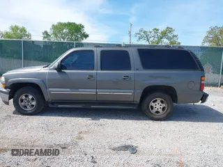 2002 Chevrolet Suburban LS with VIN 1GNFK16ZX2J297816, listed as a IAAI auction lot 41784184 with 231,918 mi miles. Bid and sale history available at carsss.com. Image 14.