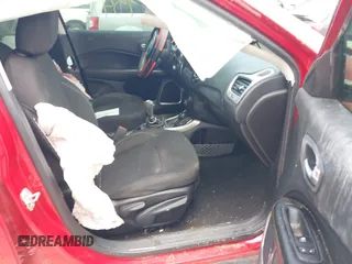 2021 Jeep Compass Sport с VIN 3C4NJDAB6MT525308, выставлен на аукционе IAAI как лот 42267541 с пробегом 107 967 миль миль и . История ставок и продаж доступна на DreamBid. Изображение 5.
