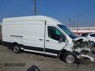 2021 Ford Transit Cargo z VIN 1FTBR3X82MKA18067, wystawiony jako IAAI lot #41205233 z przebiegiem 48 391 mil mil oraz . Historia ofert i sprzedaży dostępna na DreamBid. Obrazek 18.