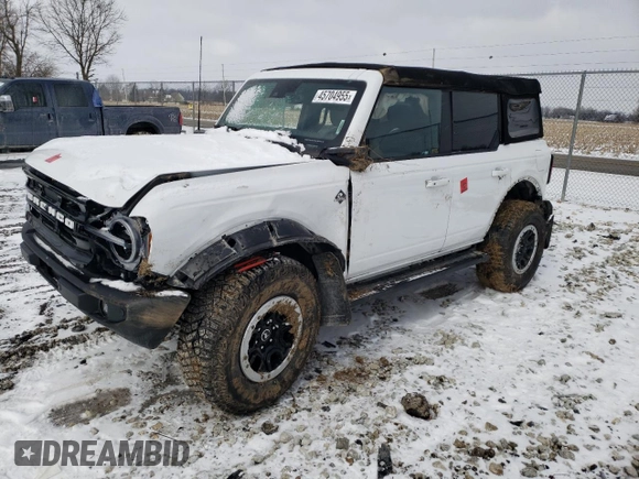 2024 Ford Bronco Outer Banks with VIN 1FMEE8BP1RLA50798, listed as a Copart auction lot 45704955 with 8,182 mi miles and Salvage title. Bid and sale history available at DreamBid. Image 1.