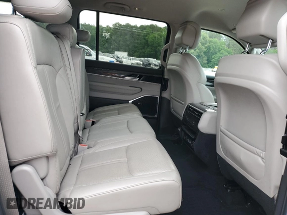 2022 Jeep Wagoneer Series II with VIN 1C4SJUBT8NS117874, listed as a Copart auction lot 56003895 with 92,339 mi miles and Salvage title. Bid and sale history available at DreamBid. Image 11.