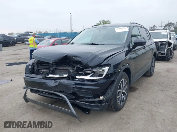 2021 Volkswagen Tiguan S with VIN 3VV1B7AX4MM025586, listed as a IAAI auction lot 41889996 with 21,777 mi miles and . Bid and sale history available at DreamBid. Image 17.