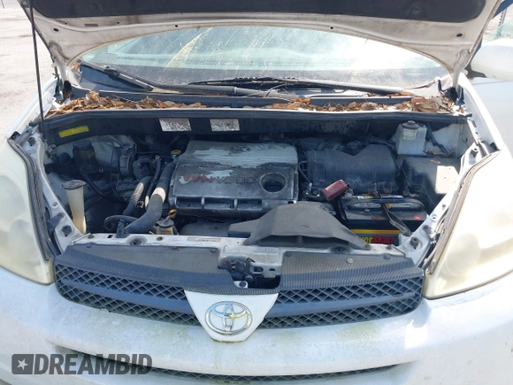 2005 Toyota Sienna XLE with VIN 5TDZA22C95S272882, listed as a IAAI auction lot 42045570 with 341,267 mi miles and . Bid and sale history available at DreamBid. Image 10.