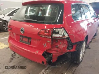 2015 Volkswagen Golf SportWagen TDI SE with VIN 3VWCA7AU1FM513071, listed as a IAAI auction lot 41483467 with 47,583 mi miles. Bid and sale history available at carsss.com. Image 6.