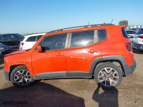 2015 Jeep Renegade Latitude with VIN ZACCJABT3FPC08724, listed as a IAAI auction lot 41965168 with 95,590 mi miles. Bid and sale history available at carsss.com. Image 14.