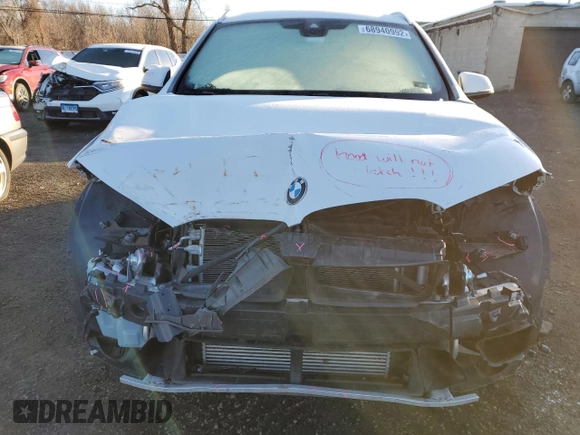 2017 BMW X1 xDrive28i with VIN WBXHT3C39H5F84369, listed as a Copart auction lot 68940992 with 92,054 mi miles. Bid and sale history available at carsss.com. Image 5.