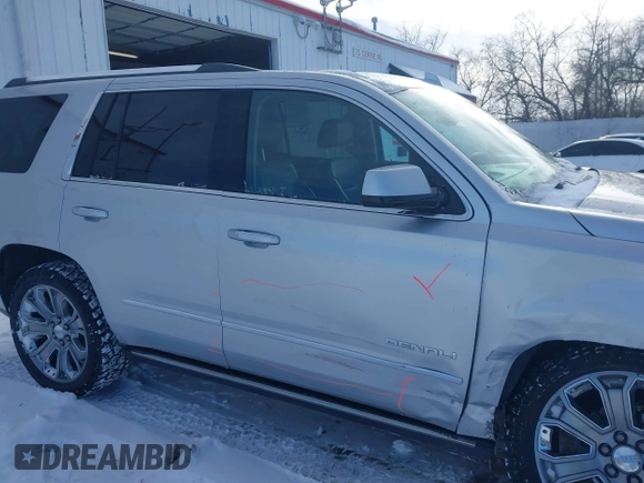 2016 GMC Yukon Denali with VIN 1GKS2CKJ7GR151020, listed as a IAAI auction lot 41539216 with 120,893 mi miles. Bid and sale history available at carsss.com. Image 17.