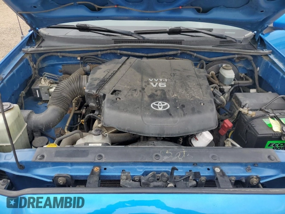 2005 Toyota Tacoma with VIN 5TEUU42N65Z073063, listed as a Copart auction lot 54052075 with 207,440 mi miles and Clean Title. Bid and sale history available at DreamBid. Image 11.