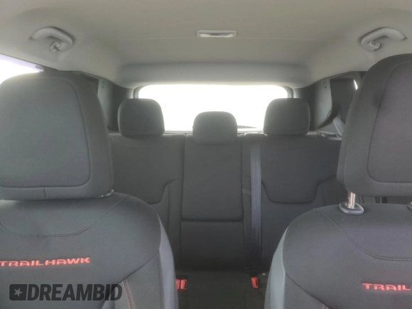 2021 Jeep Renegade Trailhawk z VIN ZACNJDC16MPM10006, wystawiony jako Copart lot #50981775 z przebiegiem 36 884 mil mil oraz Szkoda całkowita • Salvage title. Historia ofert i sprzedaży dostępna na DreamBid. Obrazek 10.