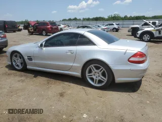 2007 Mercedes-Benz SL 550 z VIN WDBSK71F67F135651, wystawiony jako Copart lot #61680365 z przebiegiem 81 739 mil mil oraz Czysty tytuł • Clean title. Historia ofert i sprzedaży dostępna na DreamBid. Obrazek 2.