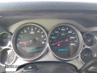 2008 GMC Sierra 1500 Work Truck z VIN 2GTEK133981178274, wystawiony jako IAAI lot #42146222 z przebiegiem 246 353 mil mil oraz . Historia ofert i sprzedaży dostępna na DreamBid. Obrazek 7.