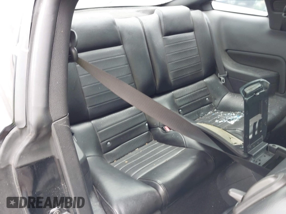 2007 Ford Mustang GT Deluxe with VIN 1ZVHT82H775289013, listed as a IAAI auction lot 42815485 with 167,390 mi miles and . Bid and sale history available at DreamBid. Image 8.