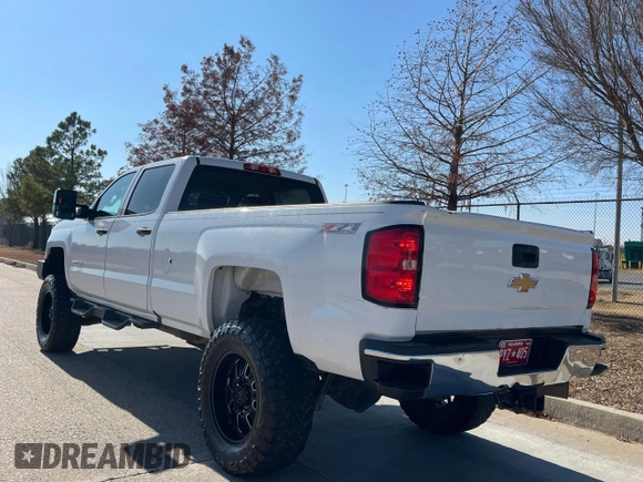 2019 Chevrolet Silverado 3500HD Work Truck with VIN 1GC4KVCYXKF197799, listed as a Copart auction lot 85936884 with 251,906 mi miles and Clean Title. Bid and sale history available at carsss.com. Image 3.