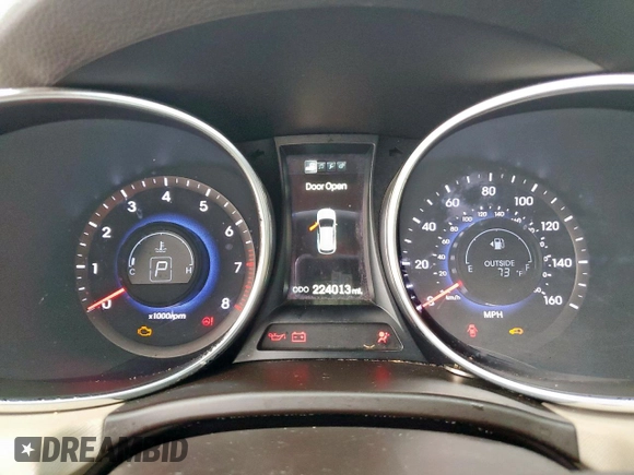 2013 Hyundai Santa Fe Sport z VIN 5XYZU3LA6DG117471, wystawiony jako Copart lot #55111515 z przebiegiem 224 013 mil mil oraz Czysty tytuł • Clean title. Historia ofert i sprzedaży dostępna na DreamBid. Obrazek 9.