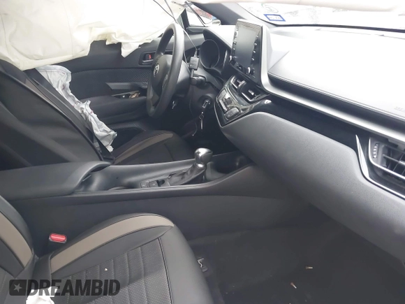 2019 Toyota C-HR XLE with VIN JTNKHMBX9K1035969, listed as a IAAI auction lot 41601631 with 1 mi miles. Bid and sale history available at carsss.com. Image 5.