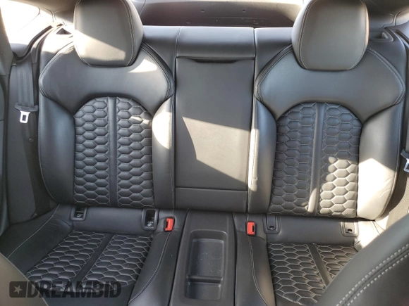 2017 Audi RS 7 Prestige z VIN WUAWAAFC1HN903273, wystawiony jako Copart lot #88136355 z przebiegiem 61 447 mil mil oraz Szkoda całkowita • Salvage title. Historia ofert i sprzedaży dostępna na DreamBid. Obrazek 10.