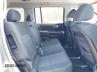 2011 Honda Pilot LX with VIN 5FNYF4H24BB014888, listed as a IAAI auction lot 41833552 with 163,416 mi miles. Bid and sale history available at carsss.com. Image 8.