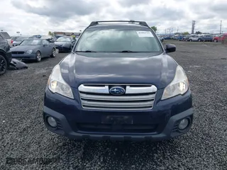 2014 Subaru Outback 2.5i Premium with VIN 4S4BRBDC4E3214134, listed as a IAAI auction lot 42004743 with 206,285 mi miles. Bid and sale history available at carsss.com. Image 12.
