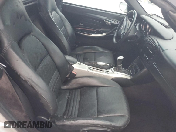 2001 Porsche Boxster S с VIN WP0CB29831S660325, выставлен на аукционе Copart как лот 79606054 с пробегом Не указан миль и На запчасти • Non repairable. История ставок и продаж доступна на DreamBid. Изображение 10.