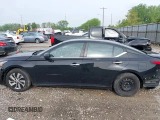 2019 Nissan Altima S z VIN 1N4BL4BV5KC123686, wystawiony jako IAAI lot #42204643 z przebiegiem 161 183 mil mil oraz . Historia ofert i sprzedaży dostępna na DreamBid. Obrazek 15.