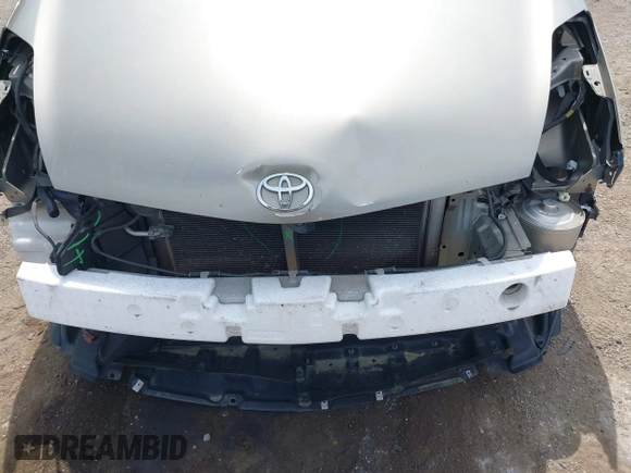 2007 Toyota Prius with VIN JTDKB20U277550383, listed as a IAAI auction lot 42101916 with 186,708 mi miles. Bid and sale history available at carsss.com. Image 6.