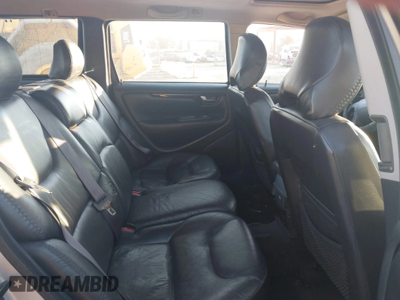2001 Volvo V70 with VIN YV1SZ58DX11023987, listed as a IAAI auction lot 41371491 with 261,340 mi miles and . Bid and sale history available at DreamBid. Image 8.