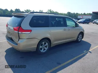 2012 Toyota Sienna LE AAS с VIN 5TDKK3DC0CS239963, выставлен на аукционе IAAI как лот 42550710 с пробегом 192 712 миль миль и . История ставок и продаж доступна на DreamBid. Изображение 4.