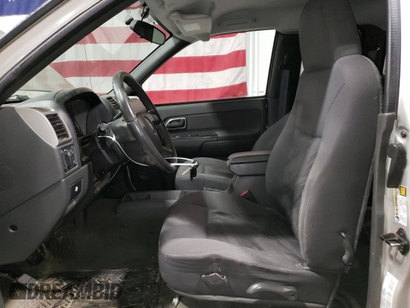 2005 Chevrolet Colorado LS Z71 z VIN 1GCDT196458131494, wystawiony jako Copart lot #50412305 z przebiegiem 149 267 mil mil oraz Szkoda całkowita • Salvage title. Historia ofert i sprzedaży dostępna na DreamBid. Obrazek 7.