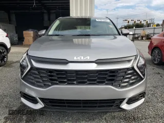 2025 Kia Sportage LX with VIN KNDPU3DF6S7341089, listed as a Copart auction lot 81027984 with 0 mi miles and Salvage Title. Bid and sale history available at carsss.com. Image 5.