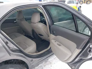 2010 Ford Fusion SE with VIN 3FAHP0HGXAR128916, listed as a IAAI auction lot 41371966 with 123,445 mi miles. Bid and sale history available at carsss.com. Image 8.