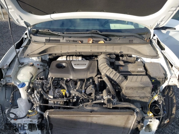 2019 Hyundai Kona Limited with VIN KM8K33A59KU371435, listed as a IAAI auction lot 41217772 with 72,454 mi miles. Bid and sale history available at carsss.com. Image 10.
